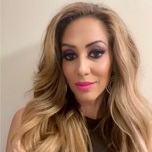 Meet your Posher, Angelina